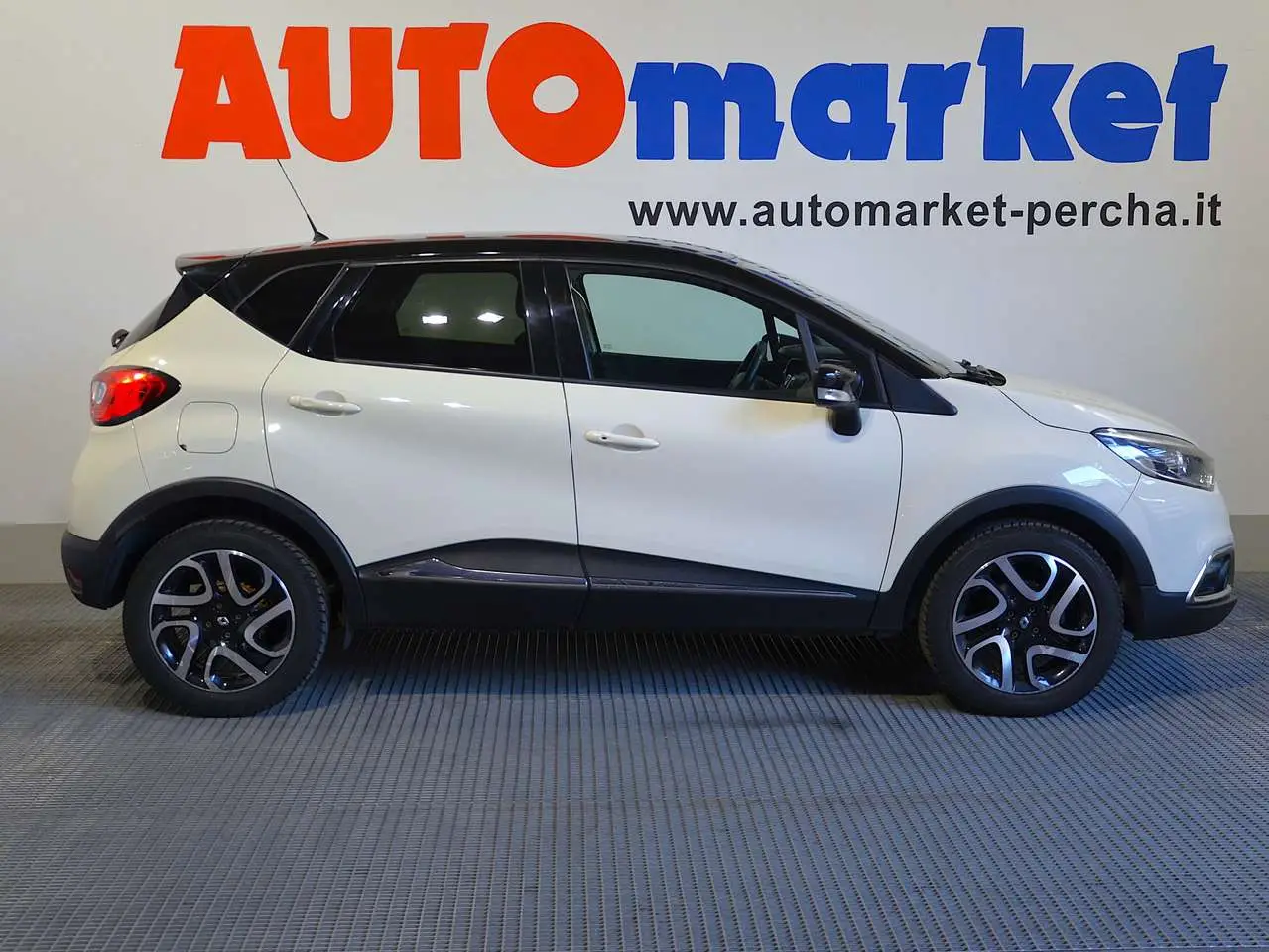 Photo 1 : Renault Captur 2016 Petrol