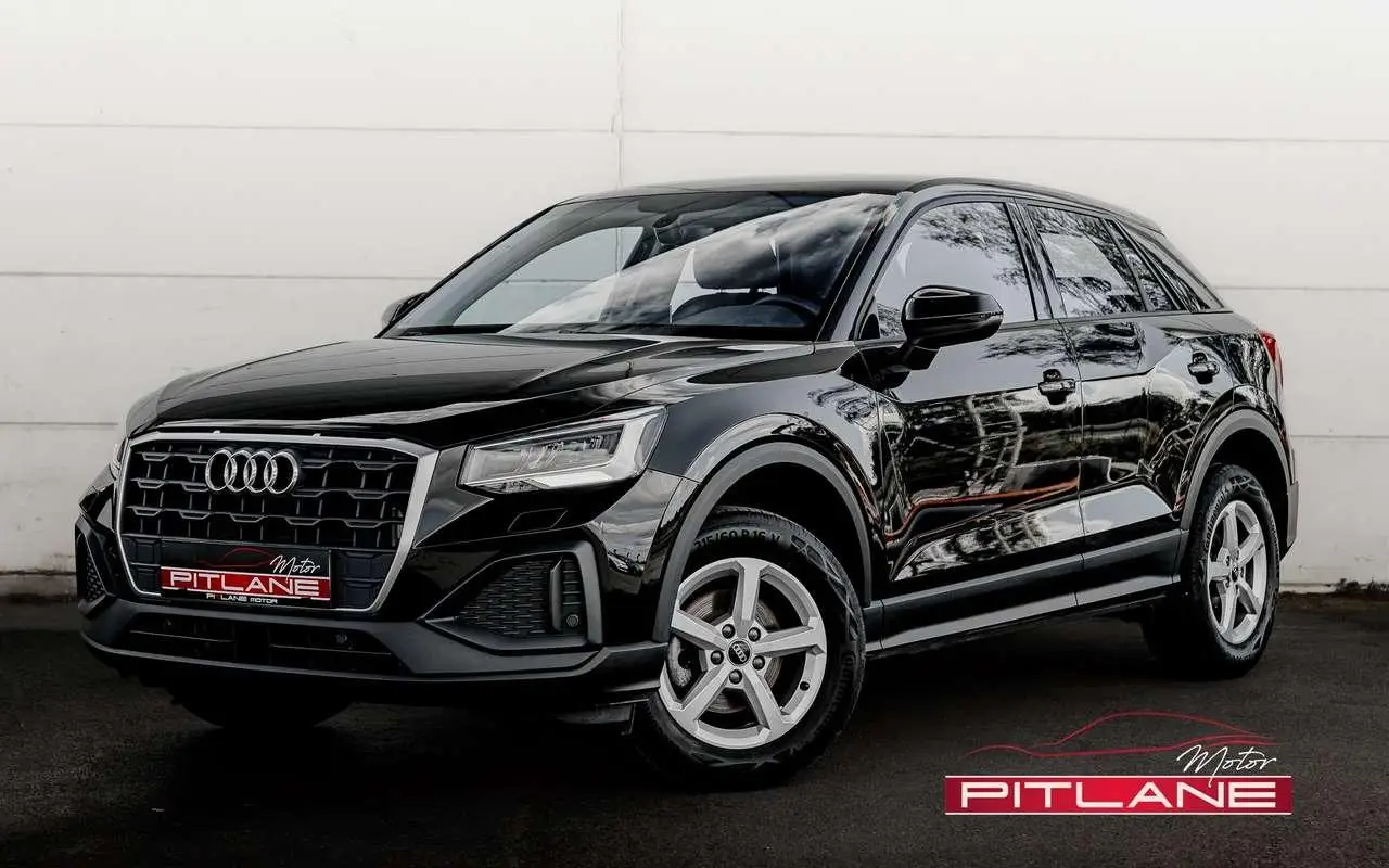 Photo 1 : Audi Q2 2022 Essence