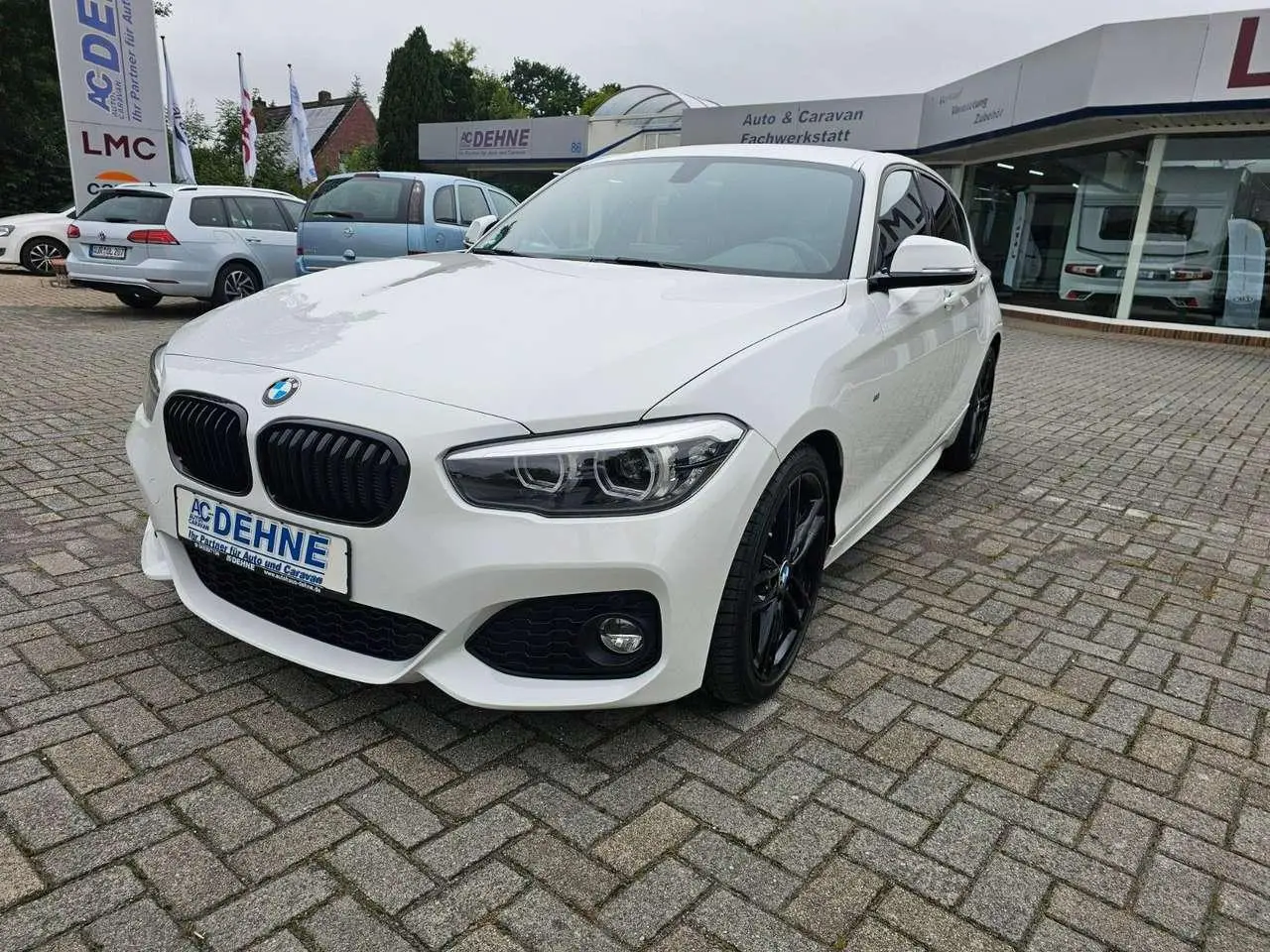 Photo 1 : Bmw Serie 1 2019 Petrol