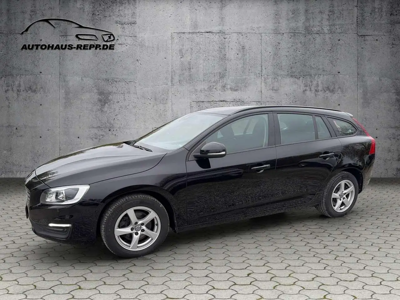 Photo 1 : Volvo V60 2016 Diesel