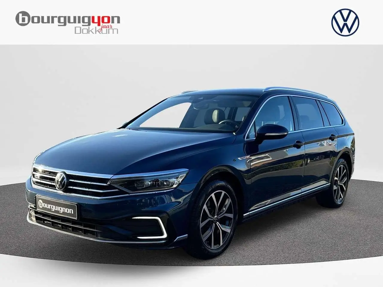 Photo 1 : Volkswagen Passat 2021 Hybrid