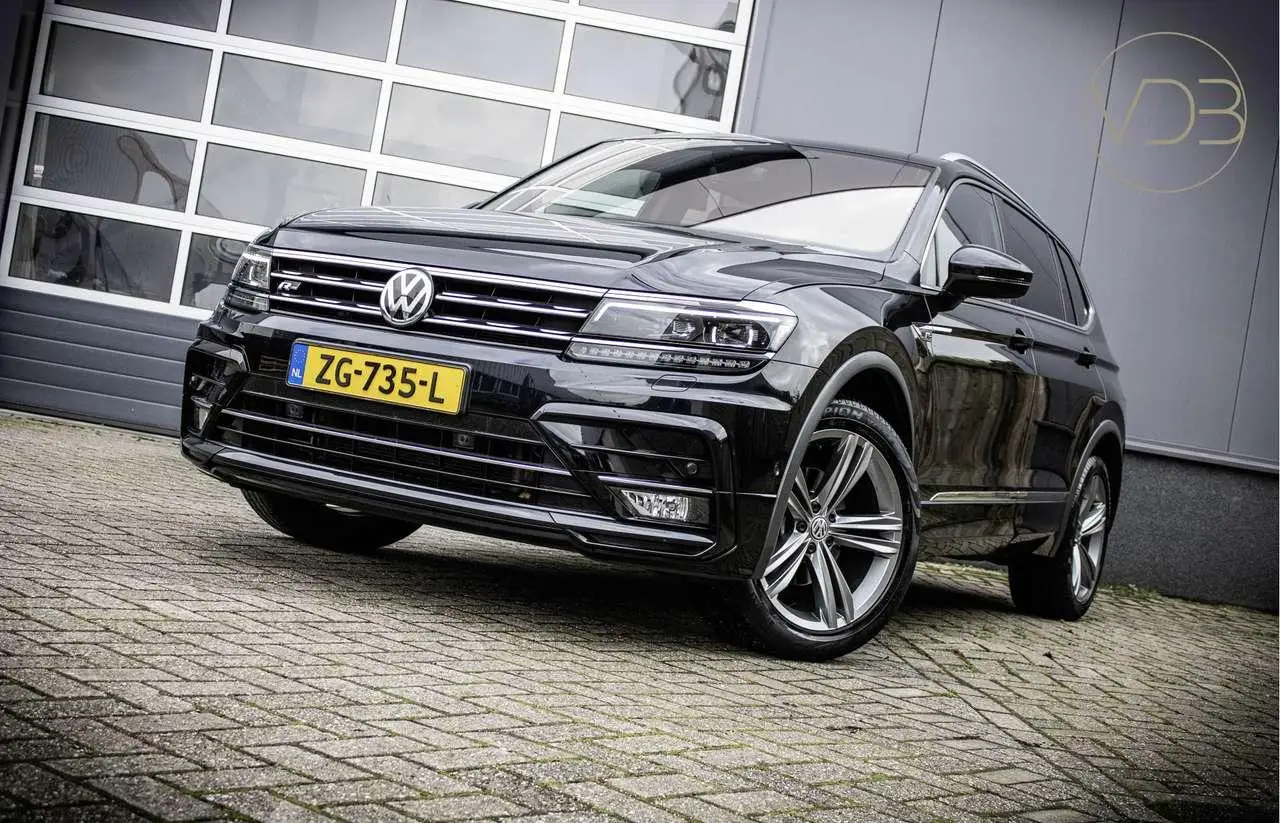 Photo 1 : Volkswagen Tiguan 2019 Petrol