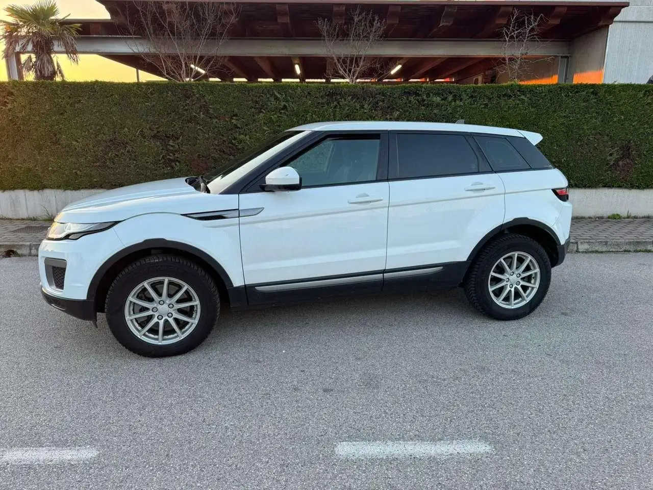 Photo 1 : Land Rover Range Rover Evoque 2016 Diesel