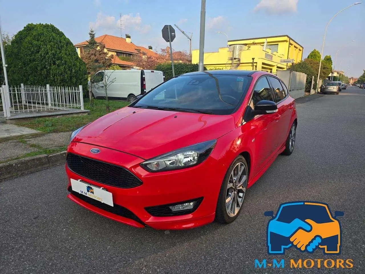 Photo 1 : Ford Focus 2018 Petrol