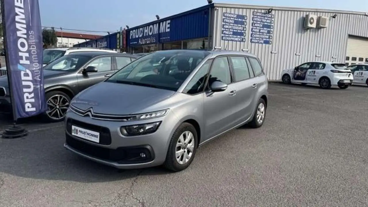 Photo 1 : Citroen C4 2019 Essence