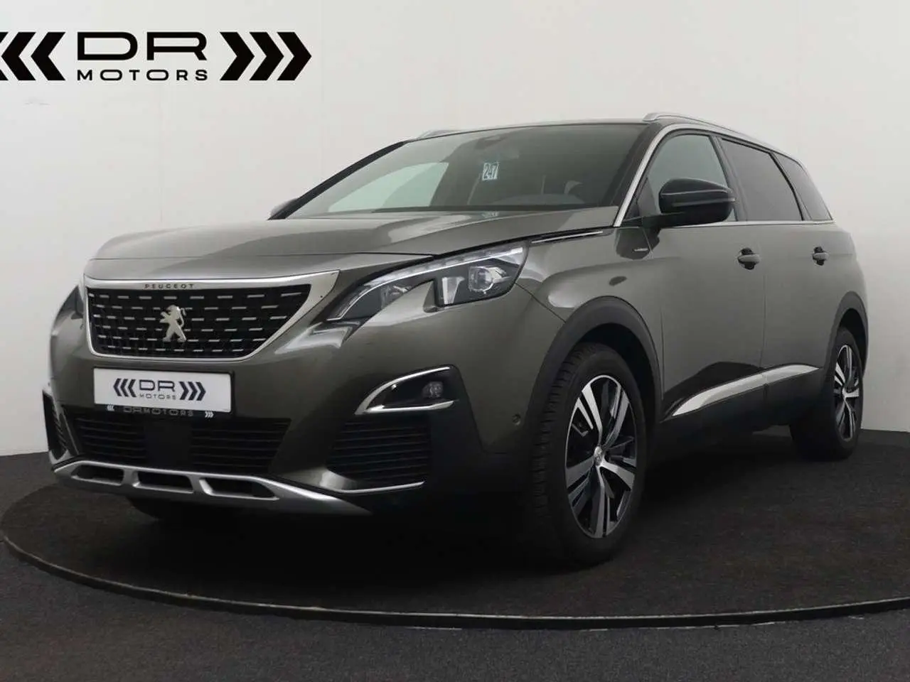 Photo 1 : Peugeot 5008 2020 Petrol