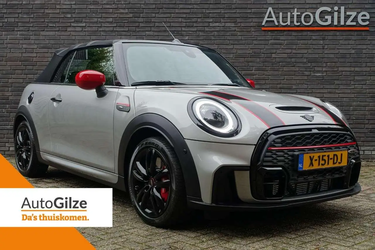 Photo 1 : Mini John Cooper Works 2023 Essence