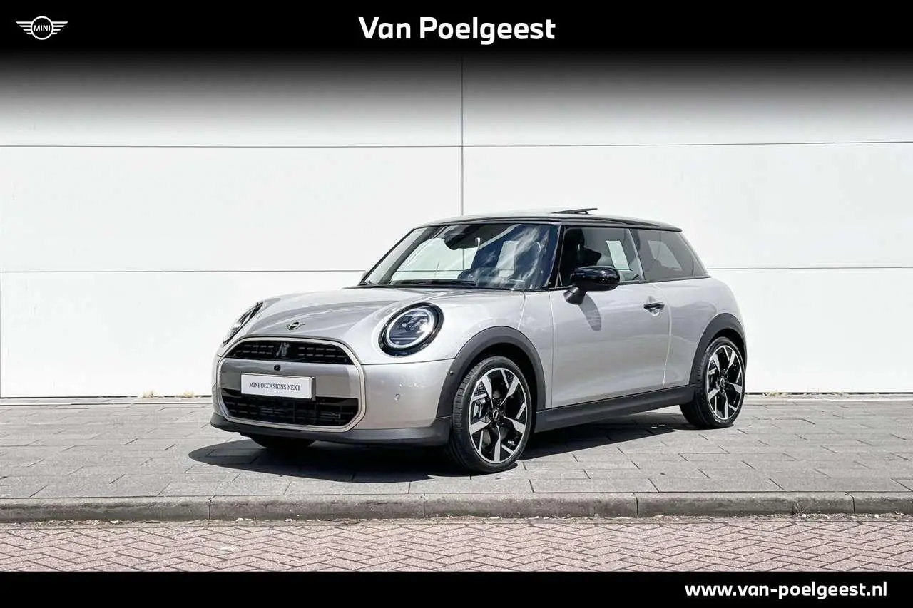 Photo 1 : Mini Cooper 2024 Essence