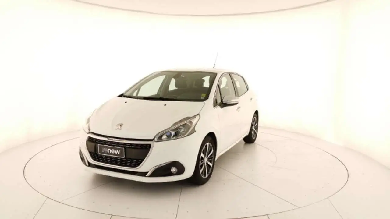 Photo 1 : Peugeot 208 2017 Essence