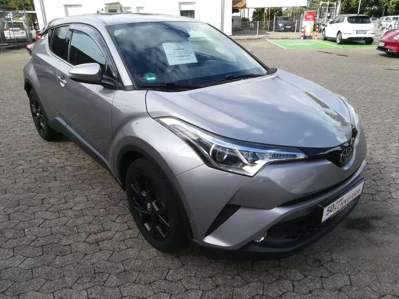 Photo 1 : Toyota C-hr 2016 Petrol