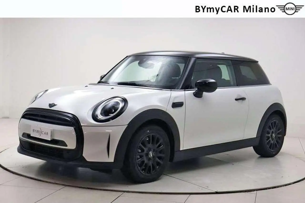 Photo 1 : Mini Cooper 2024 Petrol