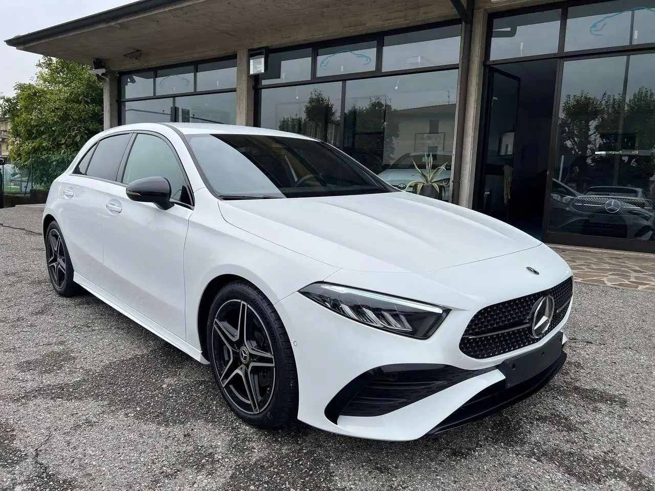 Photo 1 : Mercedes-benz Classe A 2023 Petrol