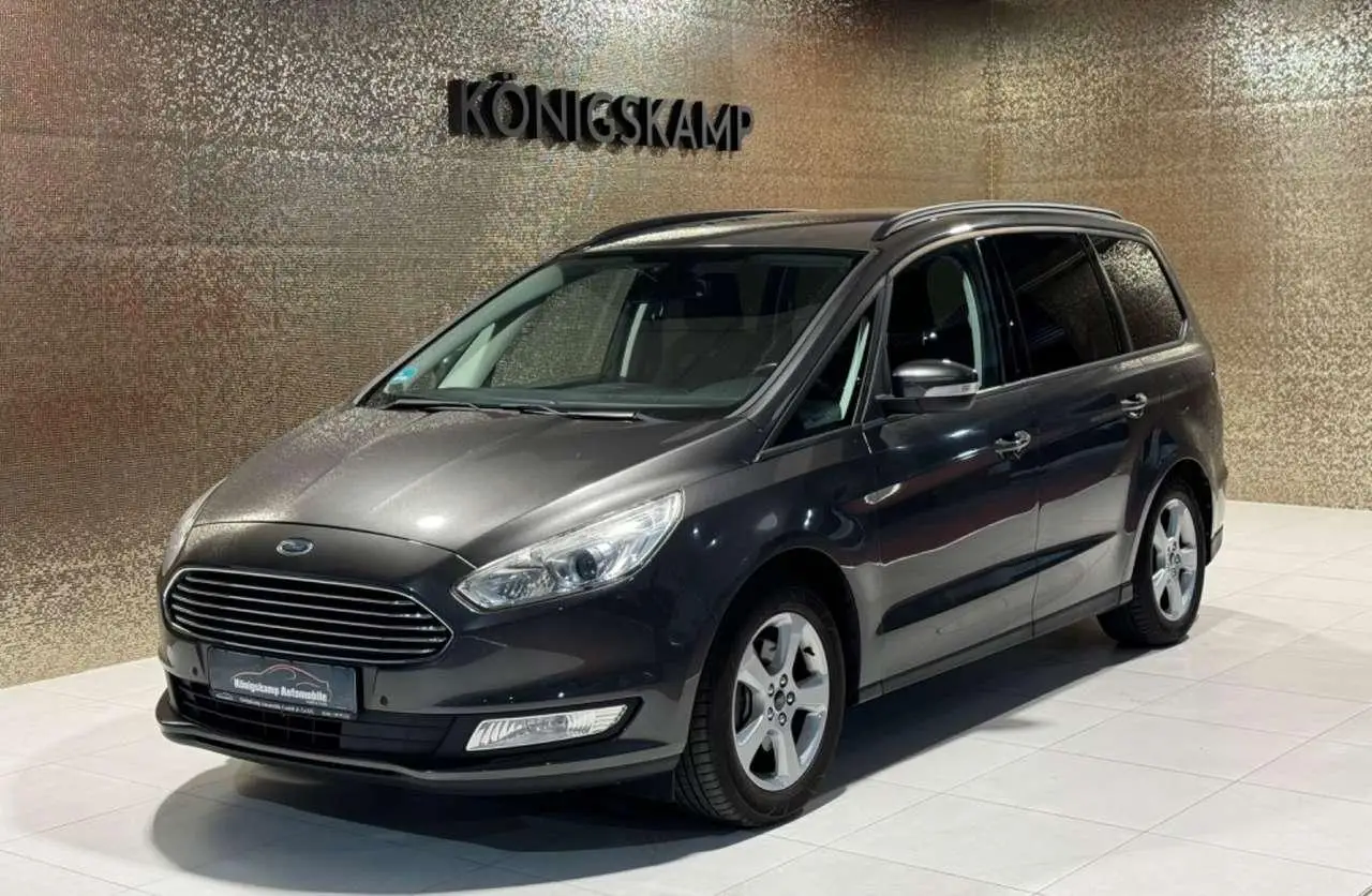 Photo 1 : Ford Galaxy 2016 Petrol