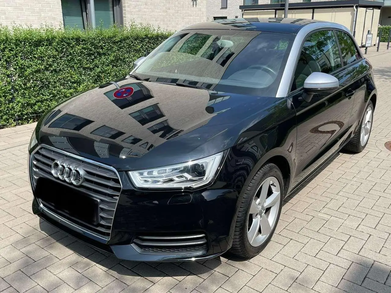 Photo 1 : Audi A1 2016 Petrol