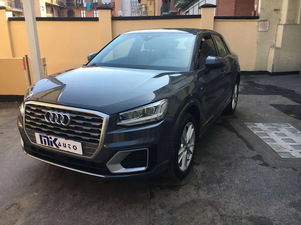 Photo 1 : Audi Q2 2017 Diesel