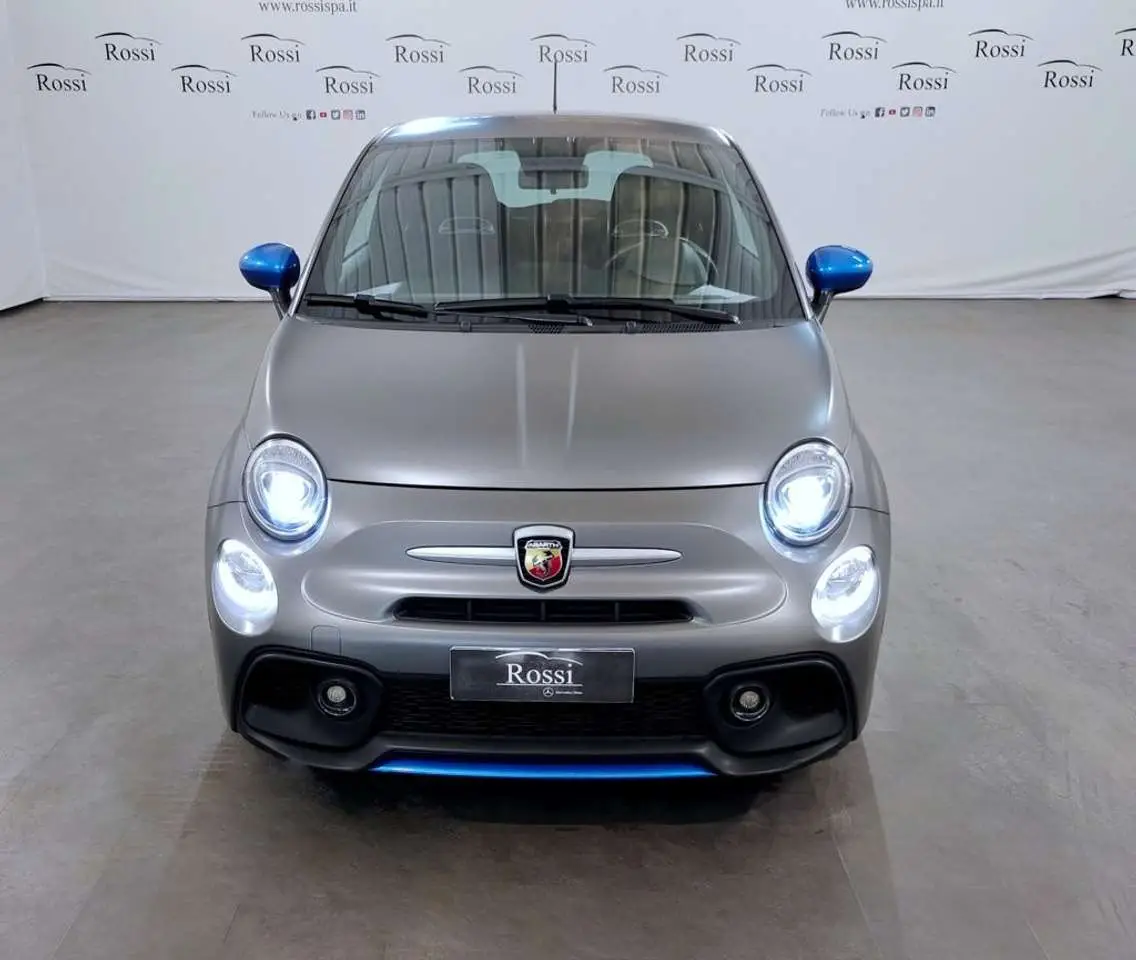 Photo 1 : Abarth 595 2021 Petrol