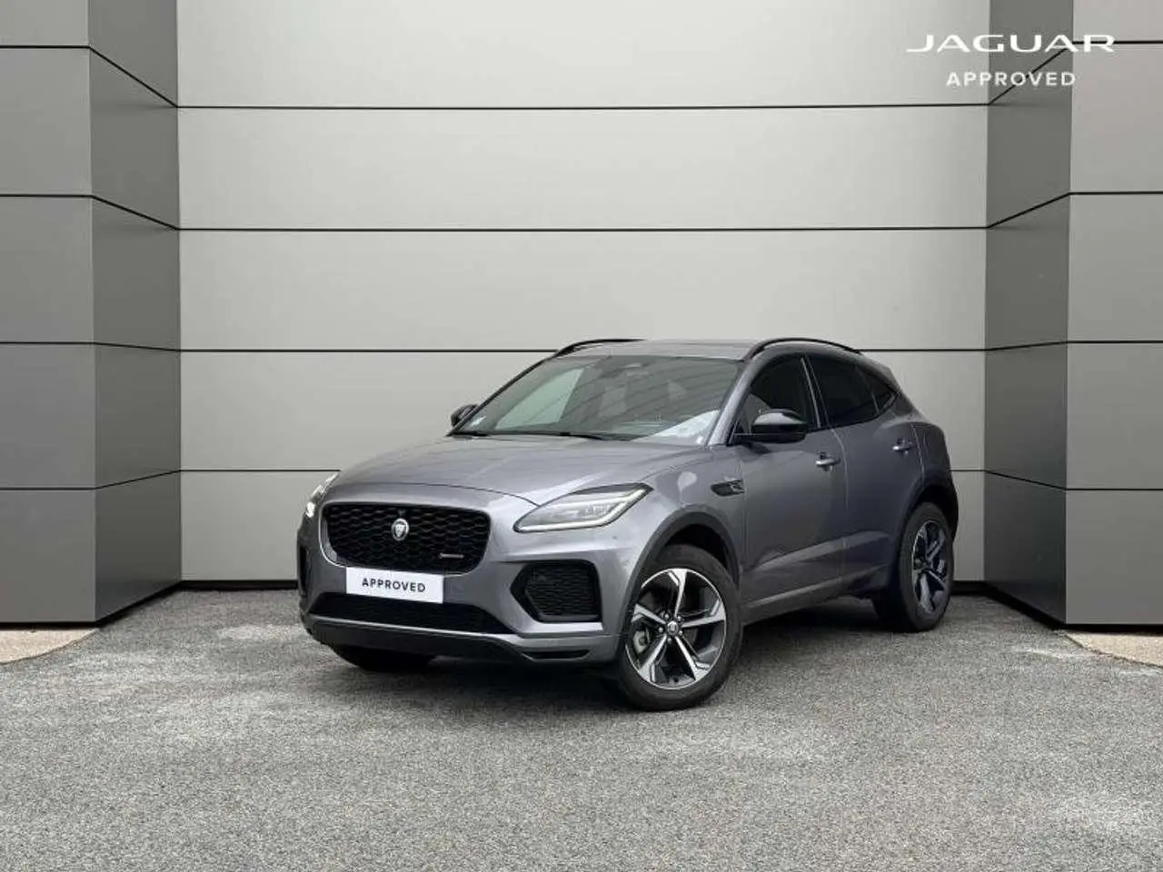 Photo 1 : Jaguar E-pace 2023 Autres