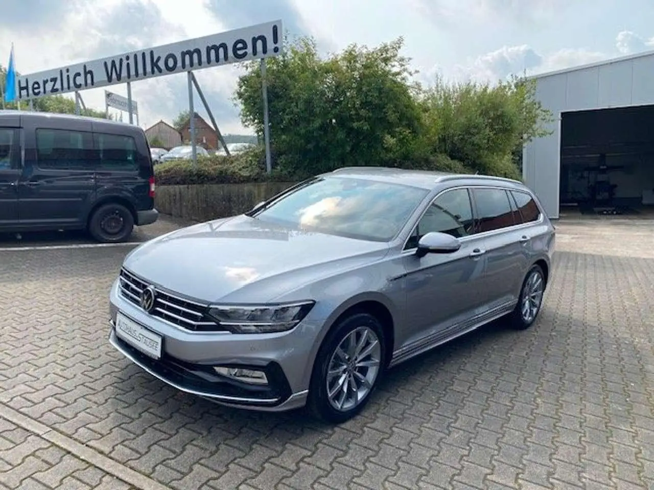 Photo 1 : Volkswagen Passat 2023 Diesel