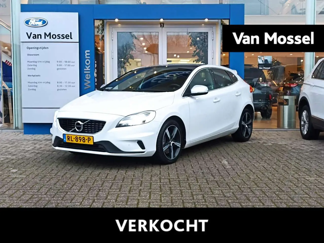 Photo 1 : Volvo V40 2018 Essence