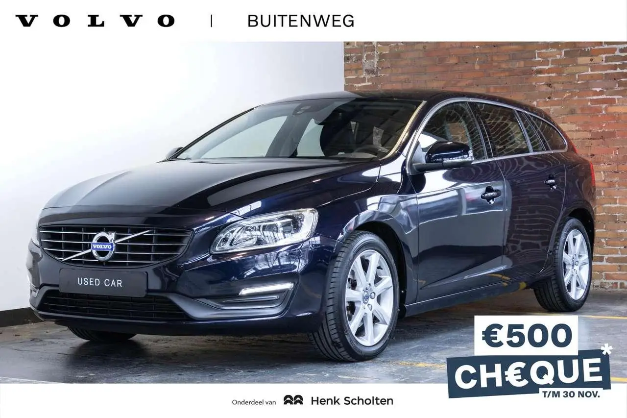 Photo 1 : Volvo V60 2016 Petrol