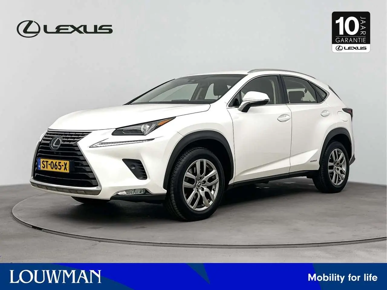 Photo 1 : Lexus Nx 2018 Hybrid