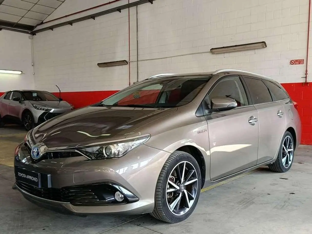 Photo 1 : Toyota Auris 2018 Hybride