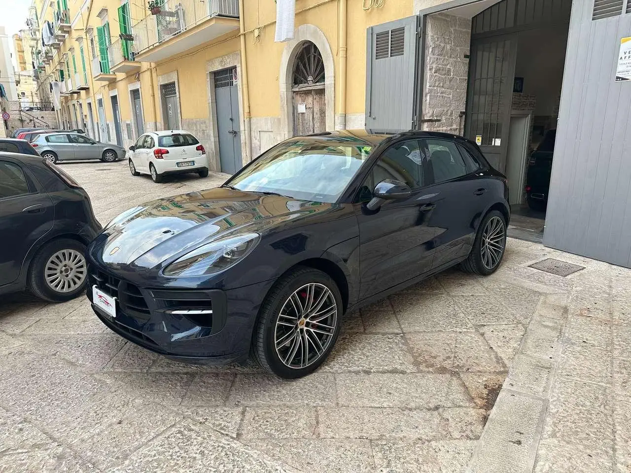 Photo 1 : Porsche Macan 2020 Petrol