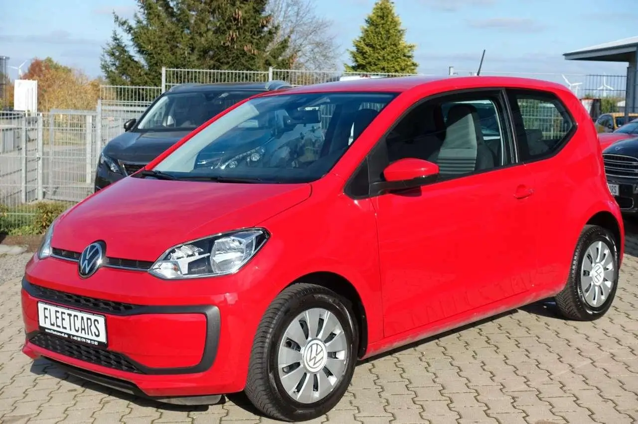 Photo 1 : Volkswagen Up! 2020 Petrol