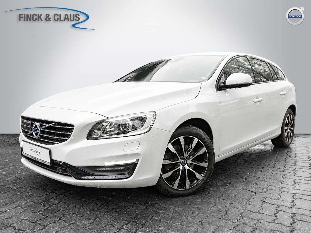 Photo 1 : Volvo V60 2018 Diesel