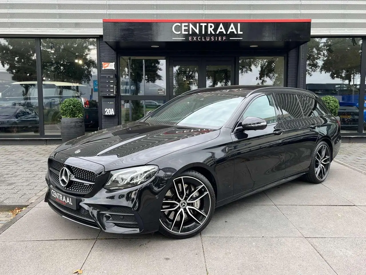 Photo 1 : Mercedes-benz Classe E 2019 Essence