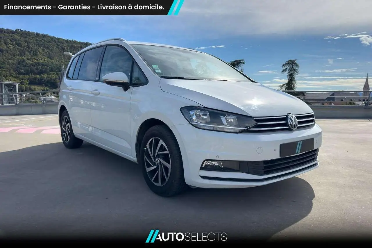 Photo 1 : Volkswagen Touran 2019 Essence