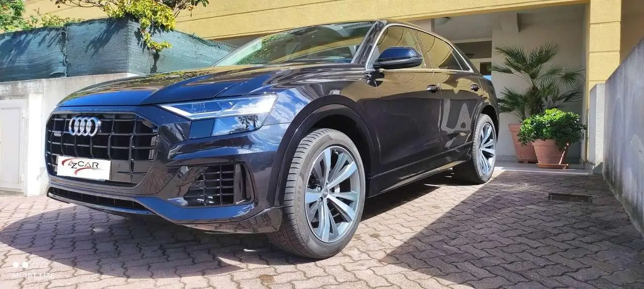 Photo 1 : Audi Q8 2019 Hybride