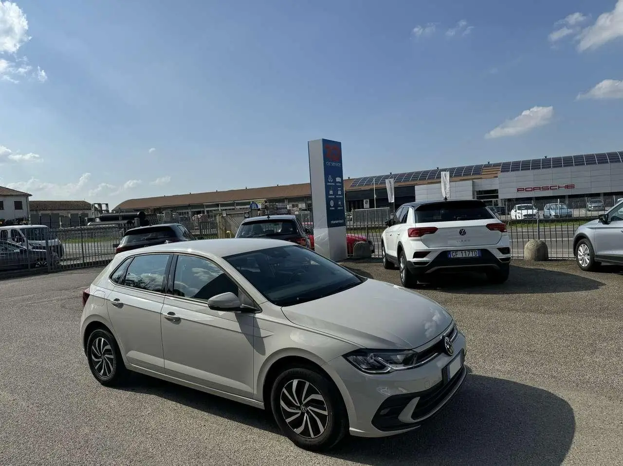 Photo 1 : Volkswagen Polo 2023 Petrol