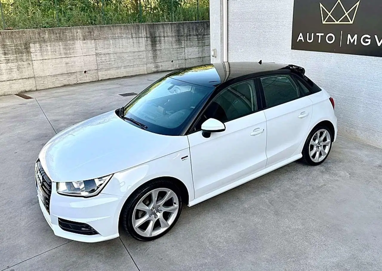 Photo 1 : Audi A1 2016 Essence