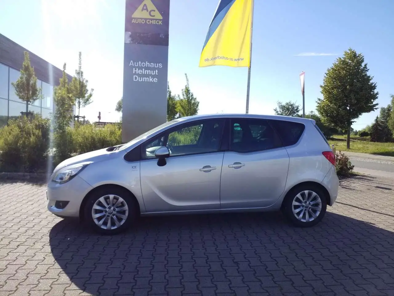 Photo 1 : Opel Meriva 2017 Essence