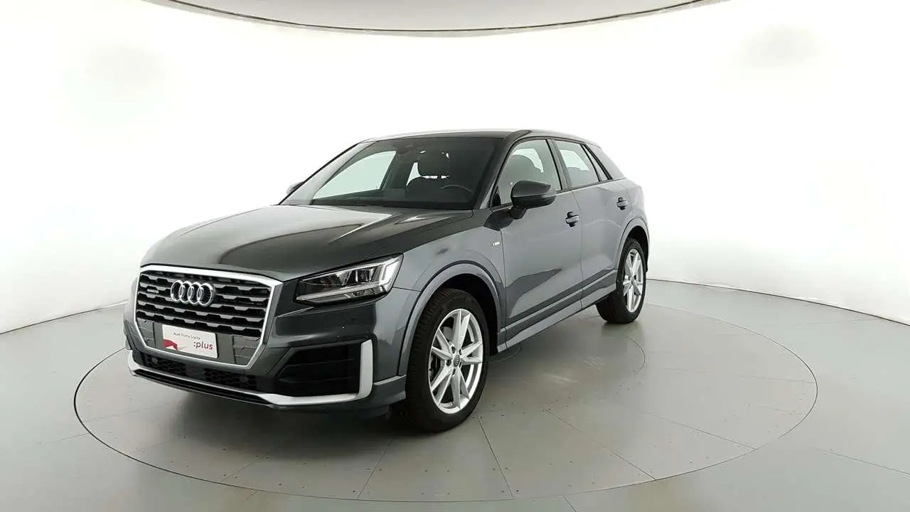 Photo 1 : Audi Q2 2021 Diesel