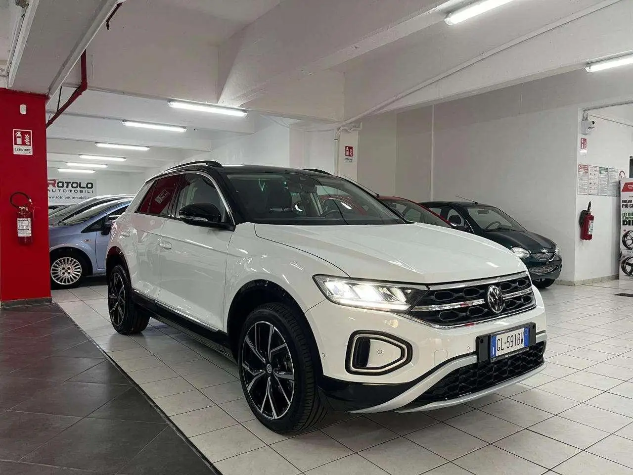 Photo 1 : Volkswagen T-roc 2021 Petrol