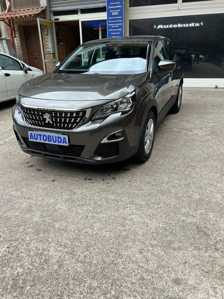 Photo 1 : Peugeot 3008 2019 Diesel