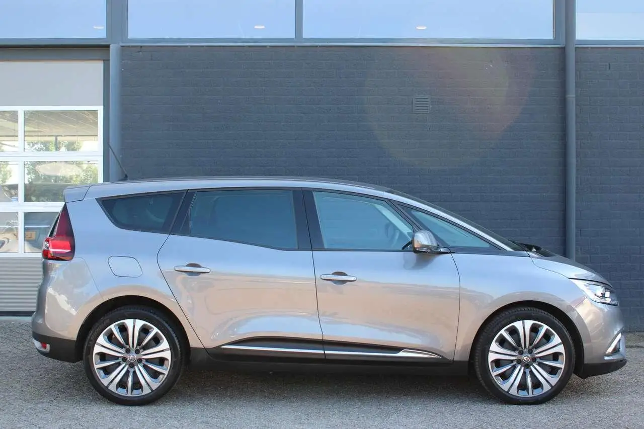 Photo 1 : Renault Grand Scenic 2022 Petrol