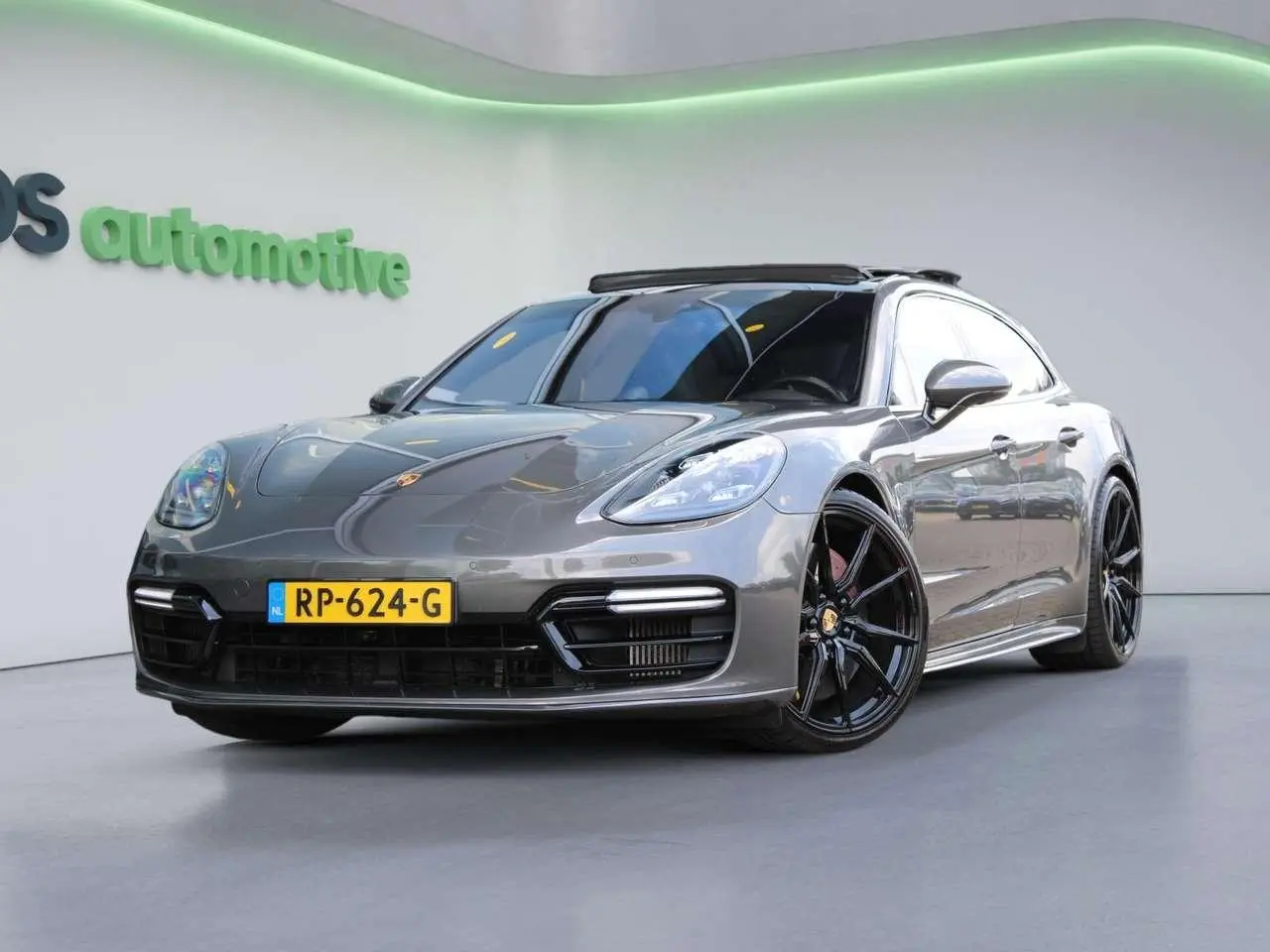 Photo 1 : Porsche Panamera 2018 Hybride