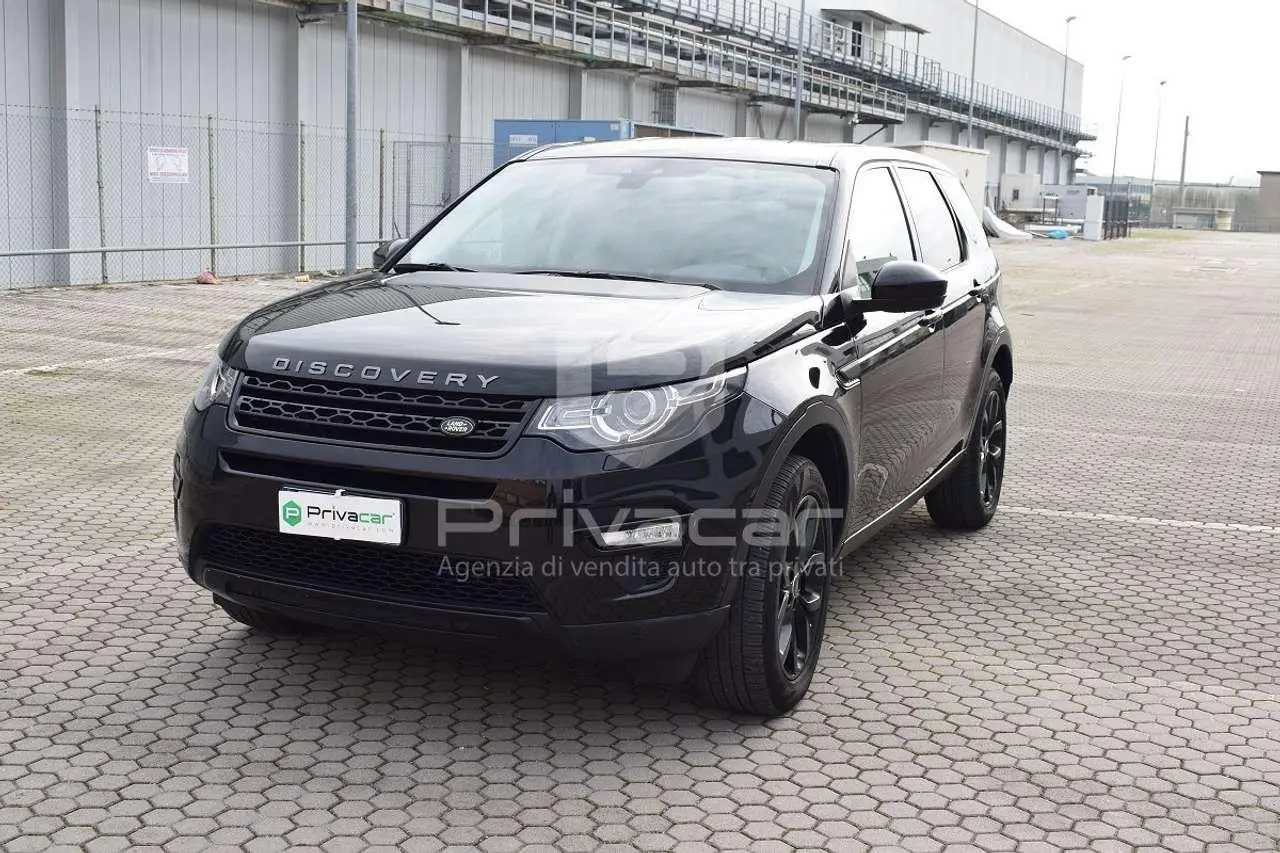 Photo 1 : Land Rover Discovery 2017 Diesel