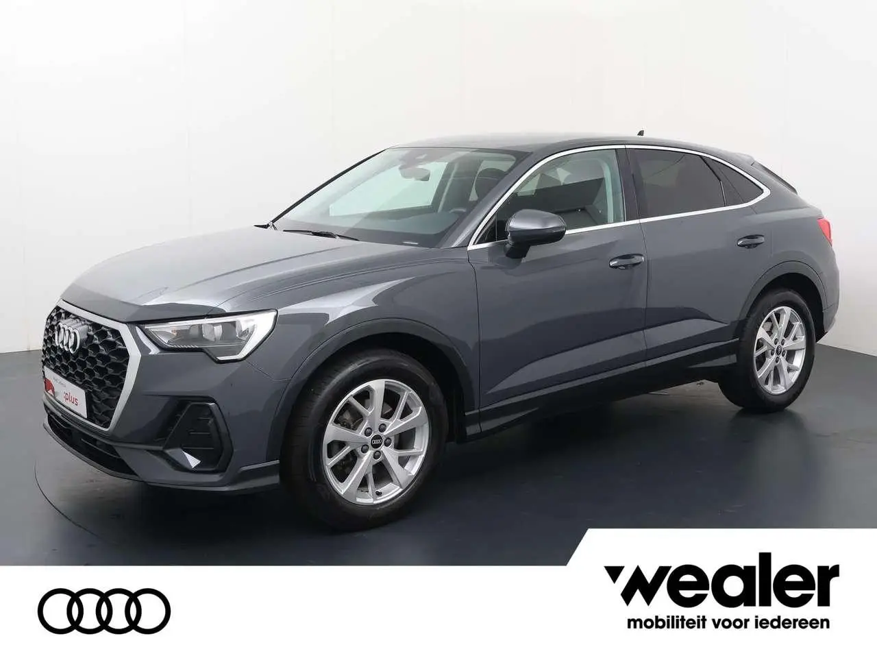 Photo 1 : Audi Q3 2021 Petrol