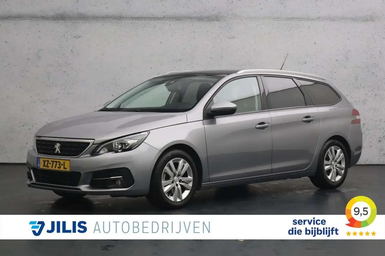 Photo 1 : Peugeot 308 2019 Petrol