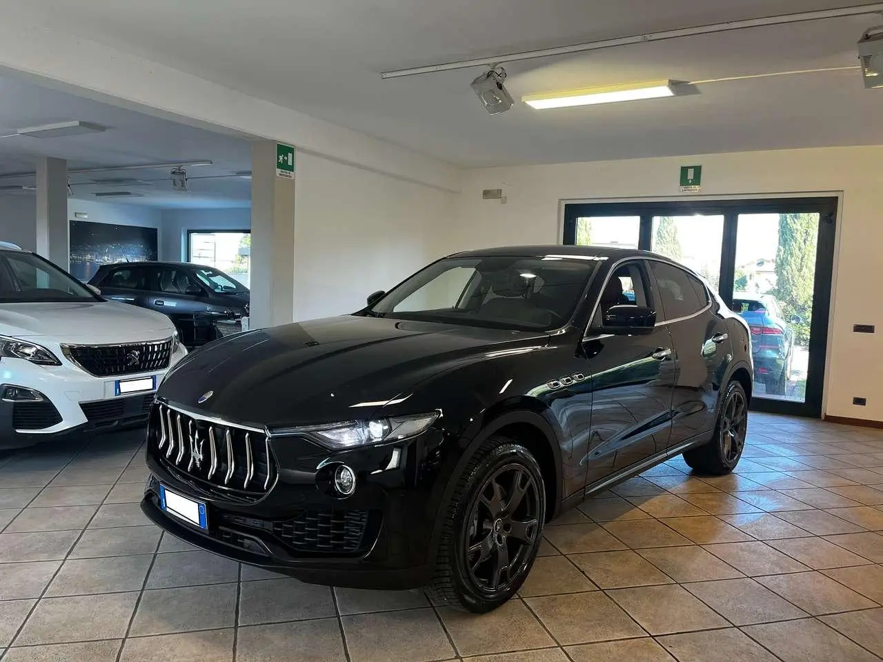 Photo 1 : Maserati Levante 2021 Petrol