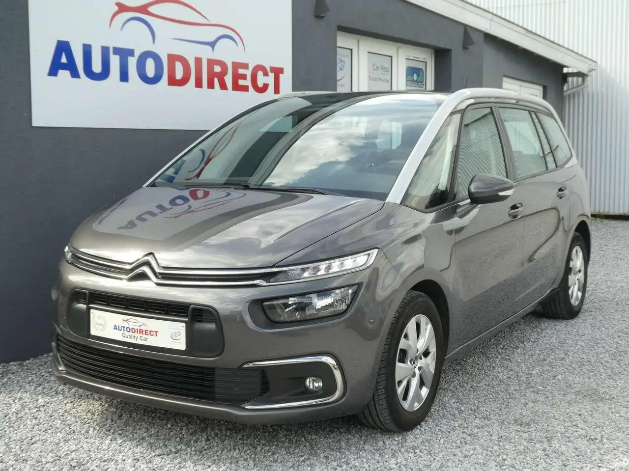 Photo 1 : Citroen C4 2020 Petrol