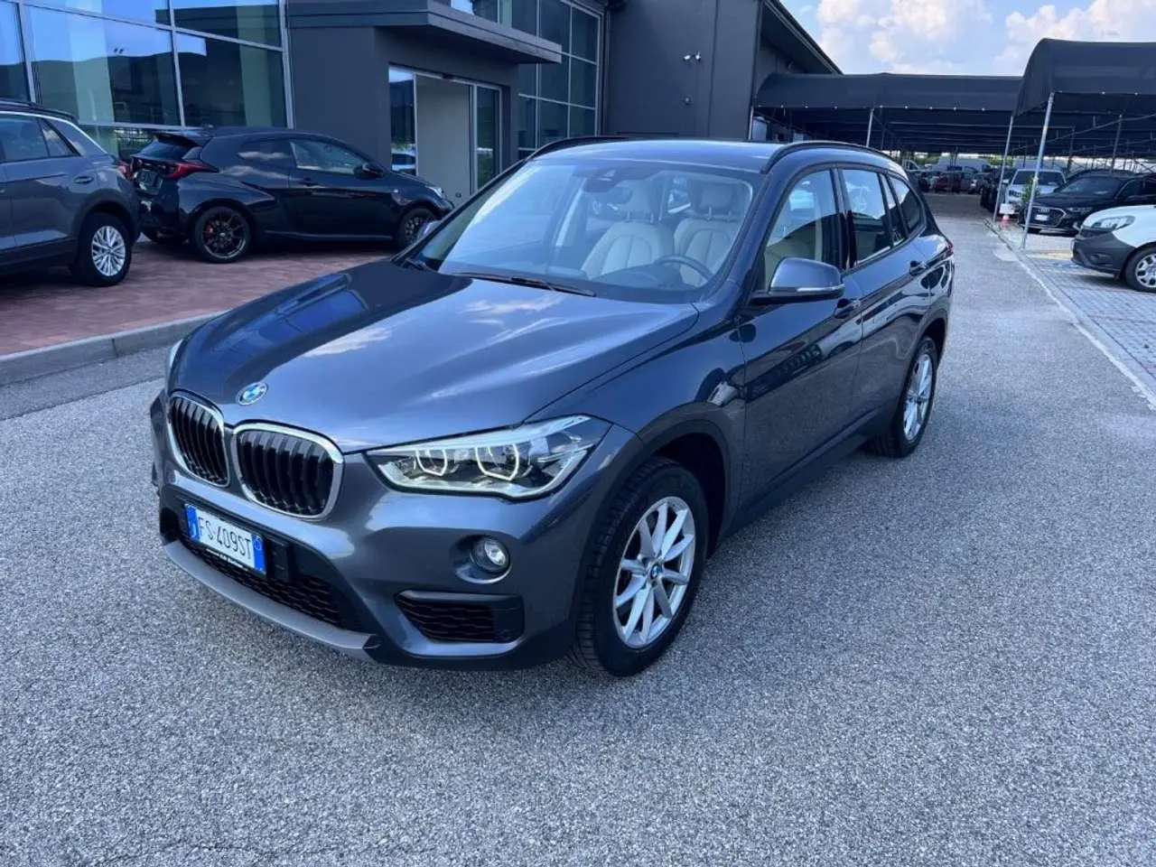 Photo 1 : Bmw X1 2018 Diesel