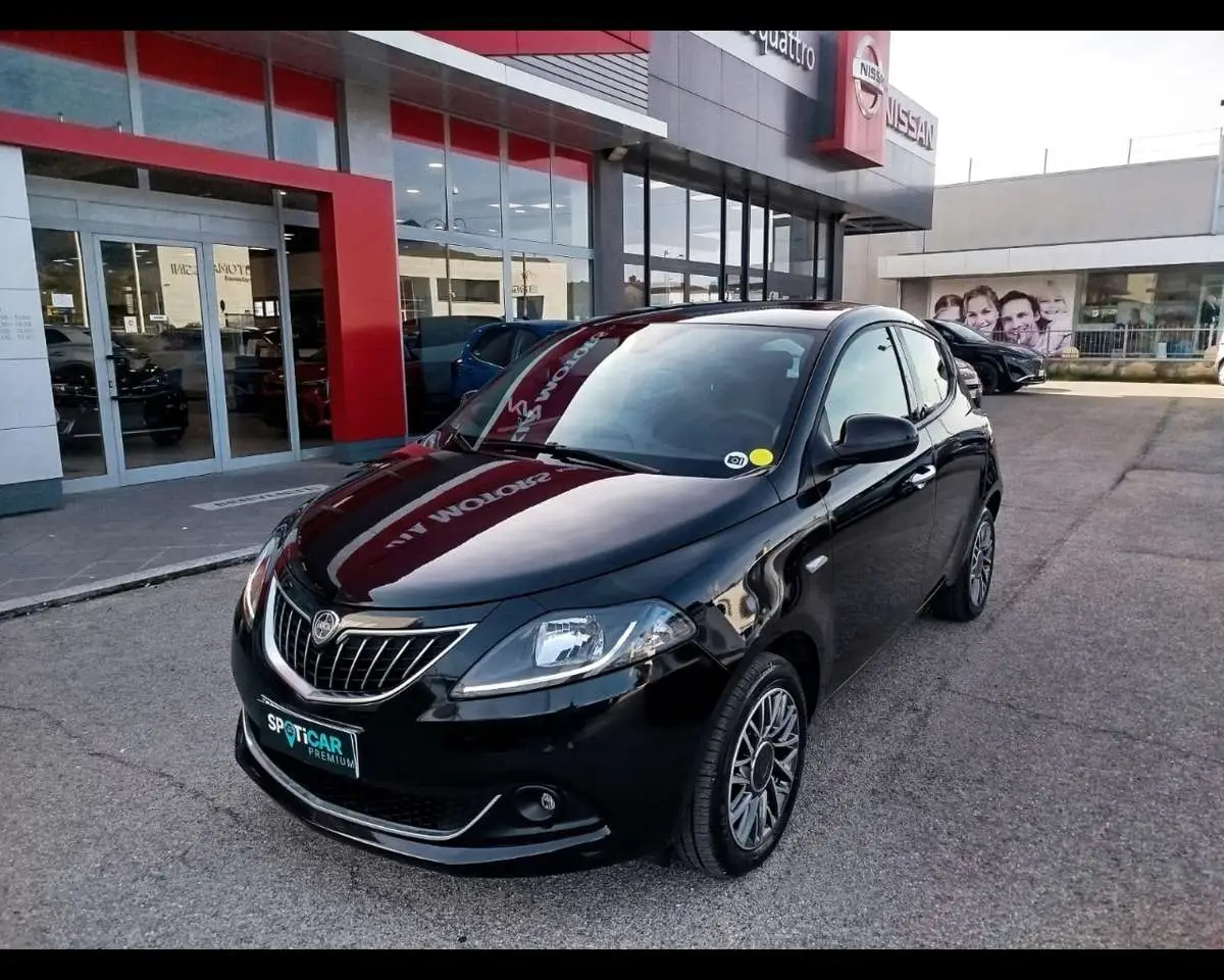 Photo 1 : Lancia Ypsilon 2023 Hybrid