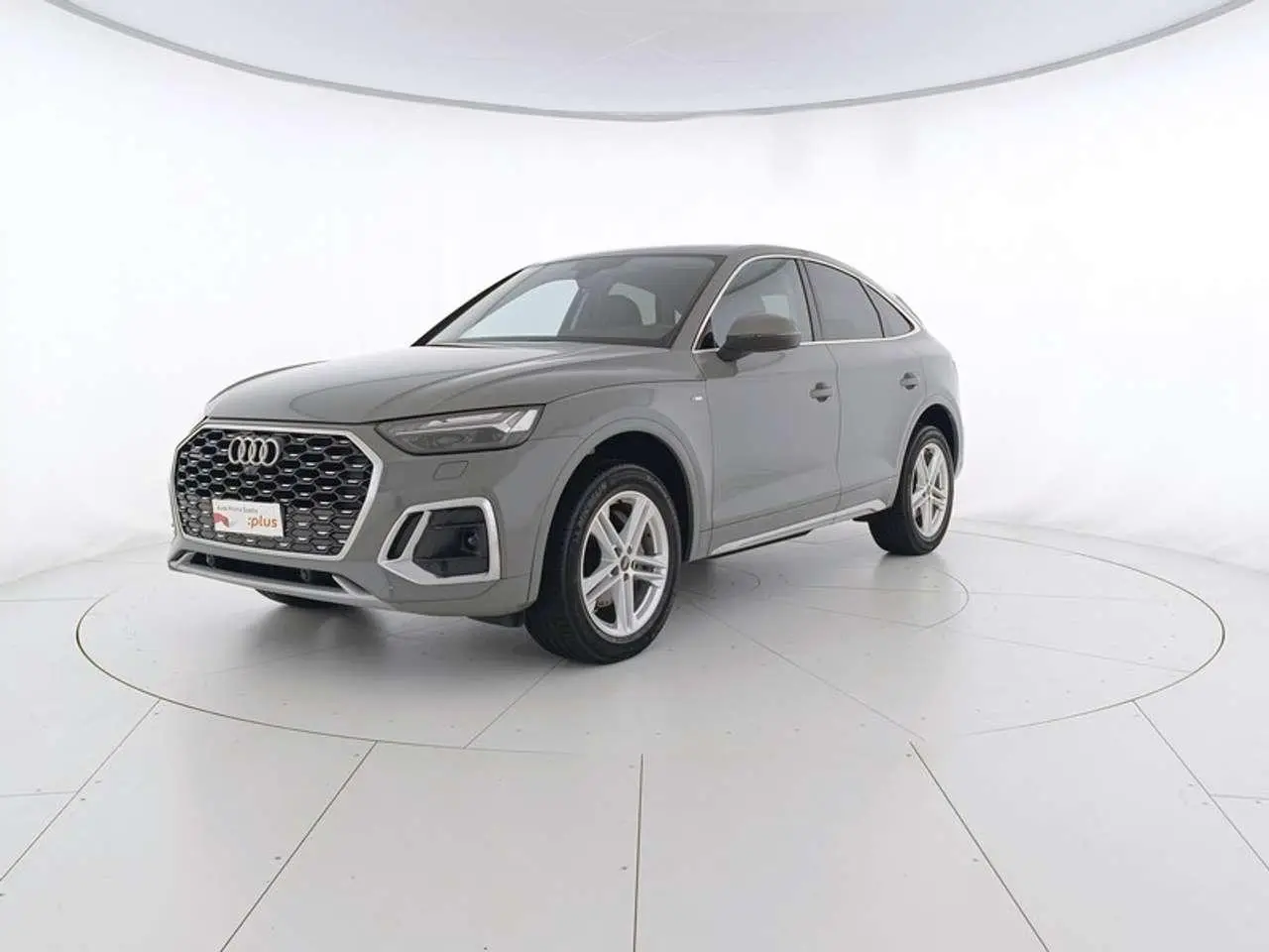 Photo 1 : Audi Q5 2021 Hybride