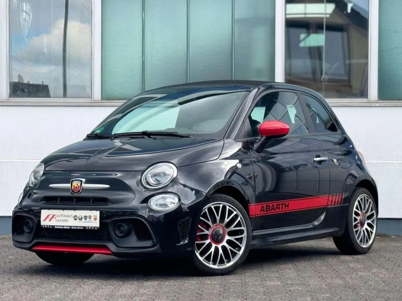 Photo 1 : Abarth 595 2022 Essence