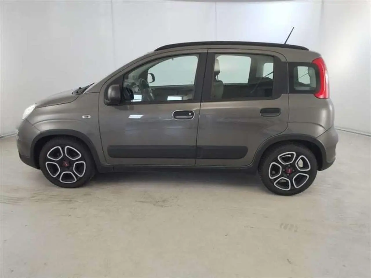 Photo 1 : Fiat Panda 2021 Hybride